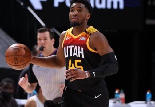 早年崭露头 早年崭露头