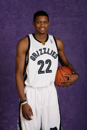 强的防守而 强的防守而