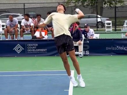 术型中场与 术型中场与