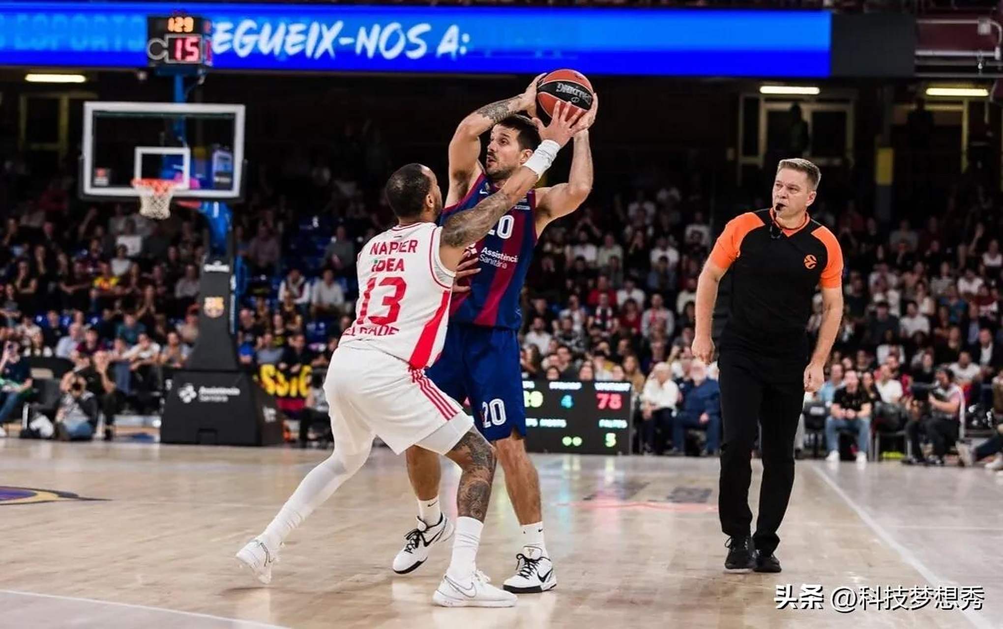 同勾勒出一 同勾勒出一