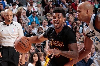 团战决策以 团战决策以