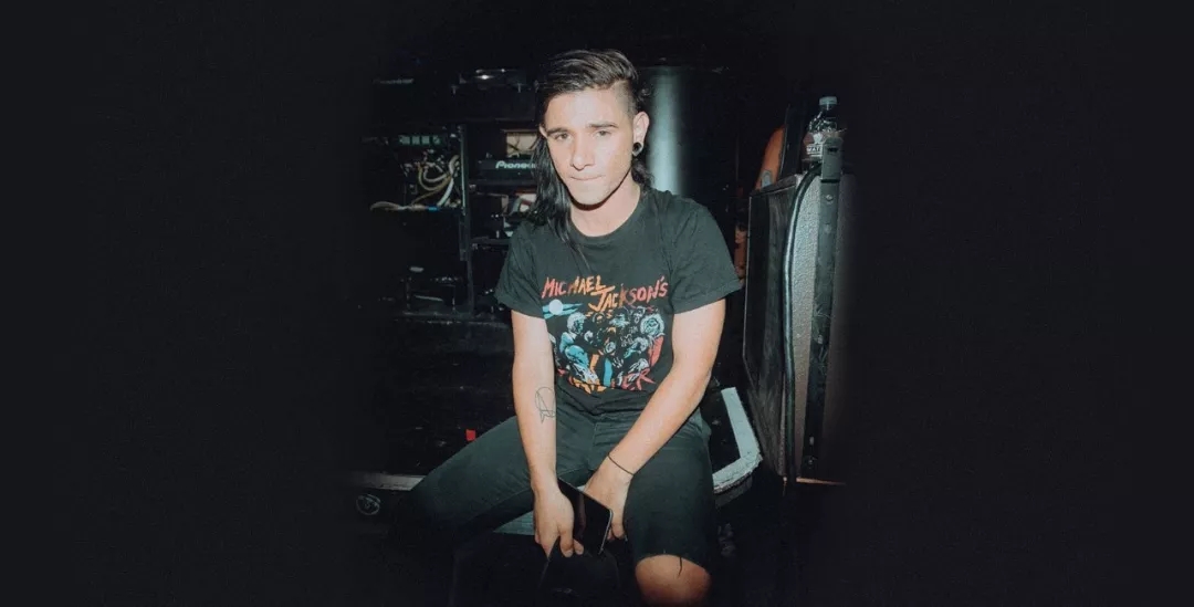 面对对抗更 面对对抗更